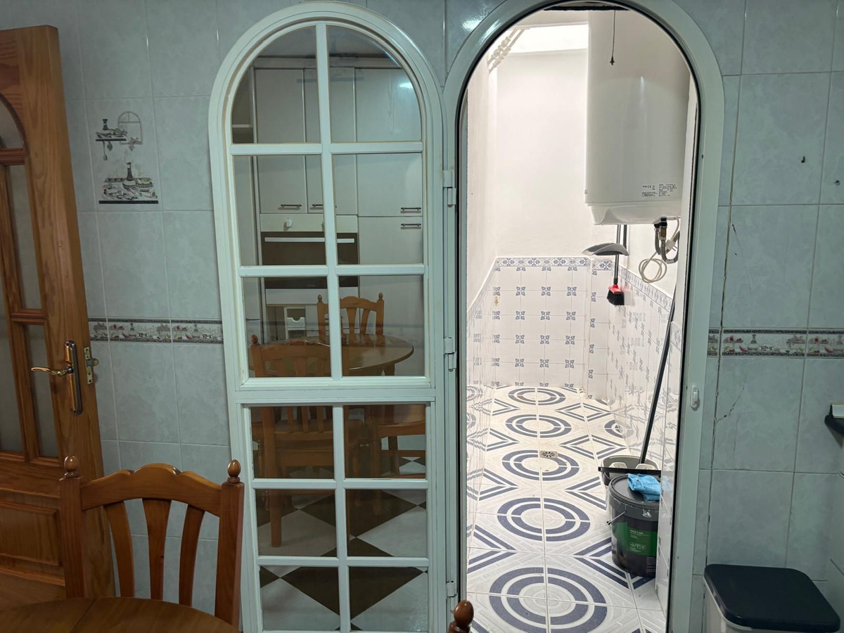 2 Bed Townhouse for sale in Estepona Costa Del Sol, Málaga, Spain