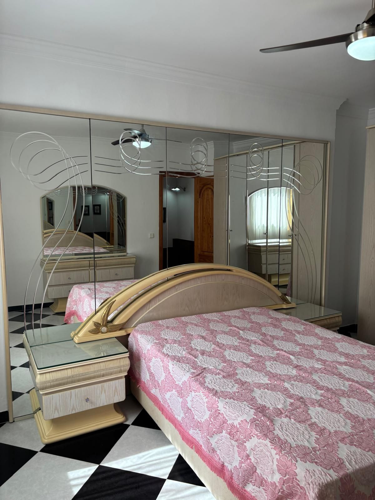 2 Bed Townhouse for sale in Estepona Costa Del Sol, Málaga, Spain