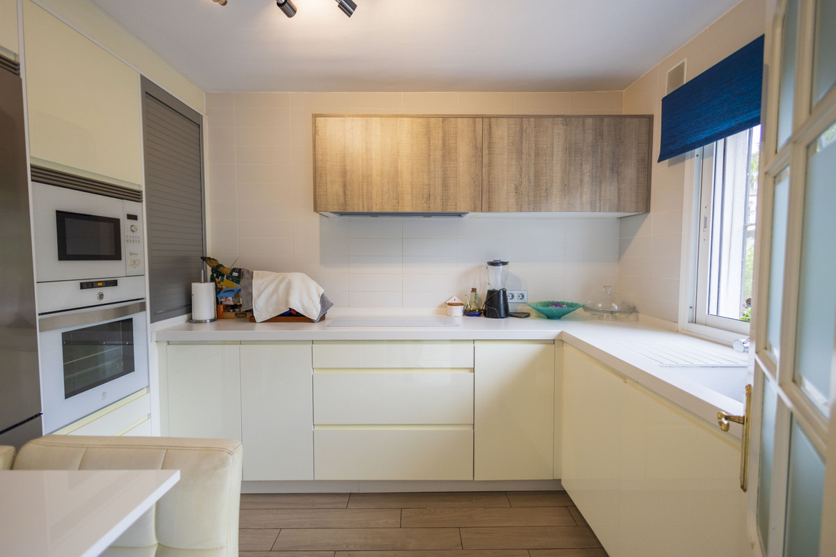 3 Bed Townhouse for sale in Estepona Costa Del Sol, Málaga, Spain