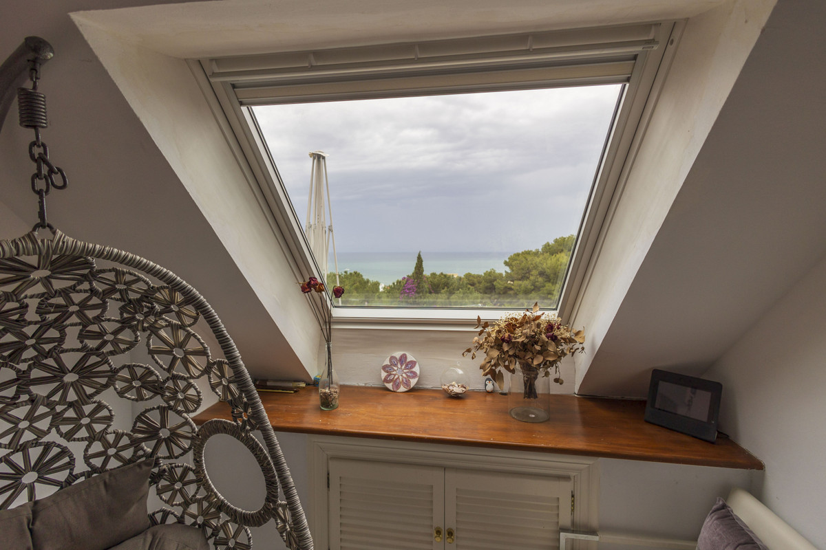 3 Bed Townhouse for sale in Estepona Costa Del Sol, Málaga, Spain