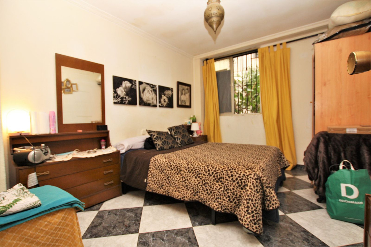 6 Bed Townhouse for sale in Marbella Costa Del Sol, Málaga, Spain