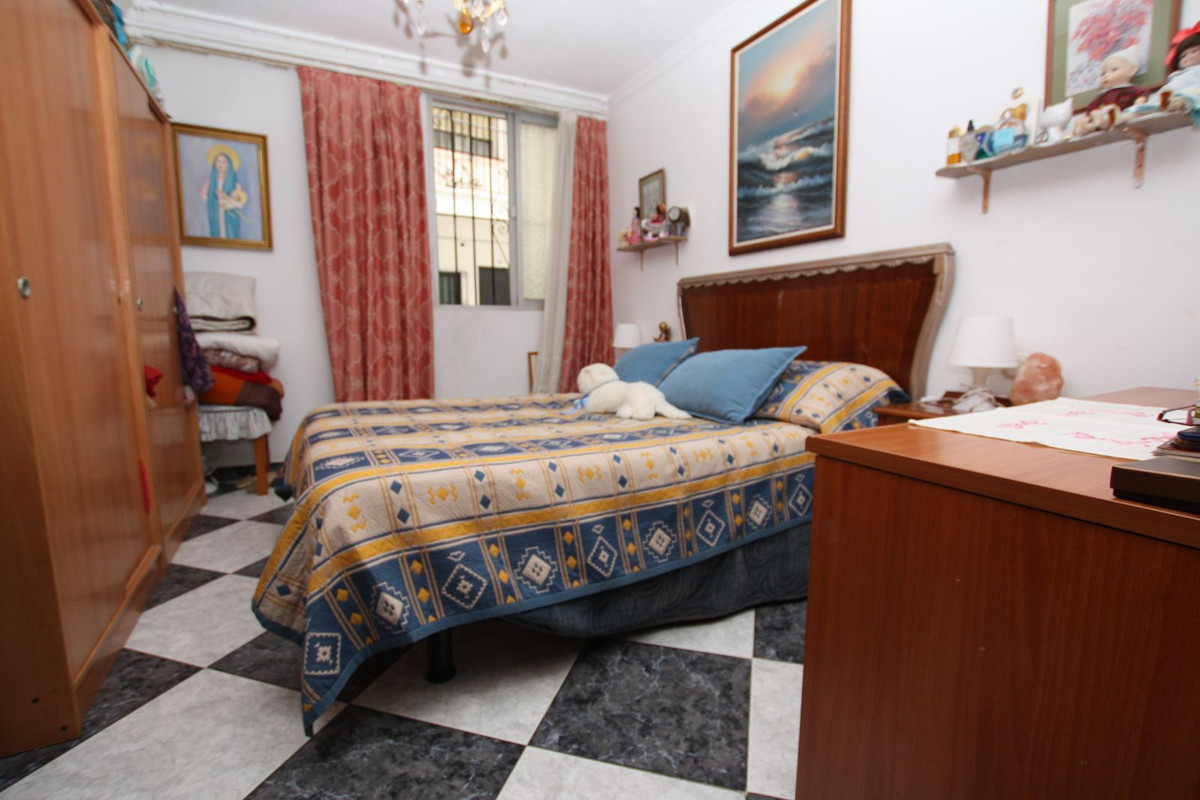 6 Bed Townhouse for sale in Marbella Costa Del Sol, Málaga, Spain