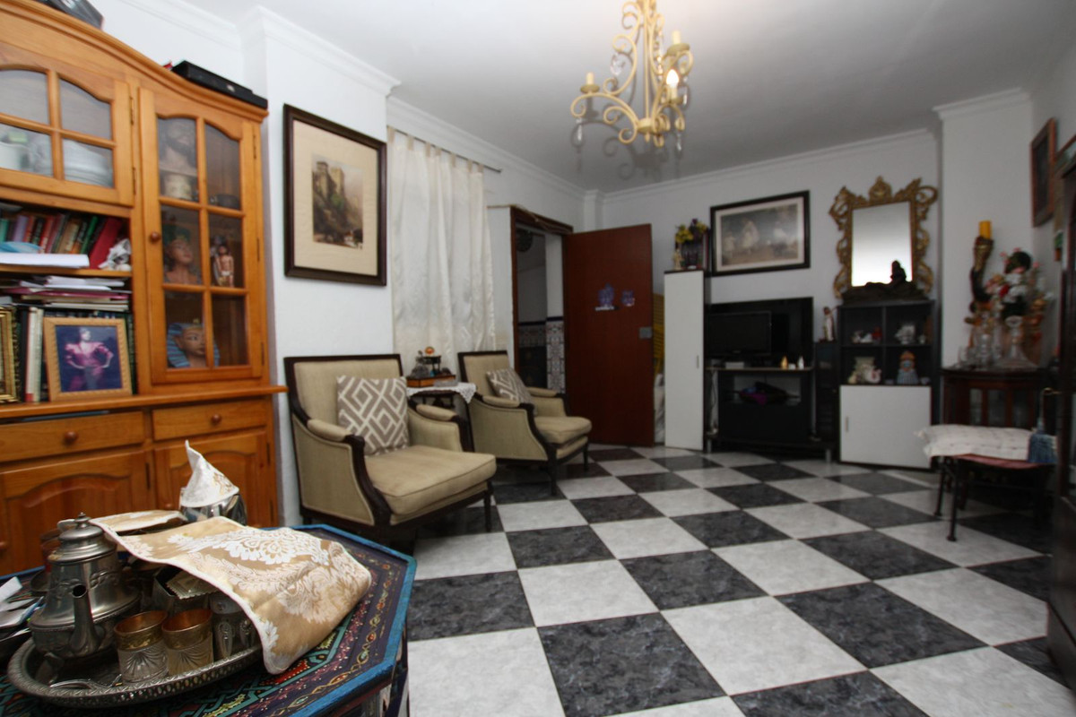 6 Bed Townhouse for sale in Marbella Costa Del Sol, Málaga, Spain