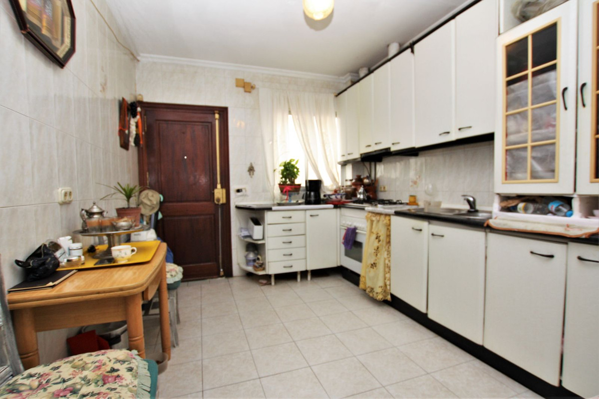 6 Bed Townhouse for sale in Marbella Costa Del Sol, Málaga, Spain