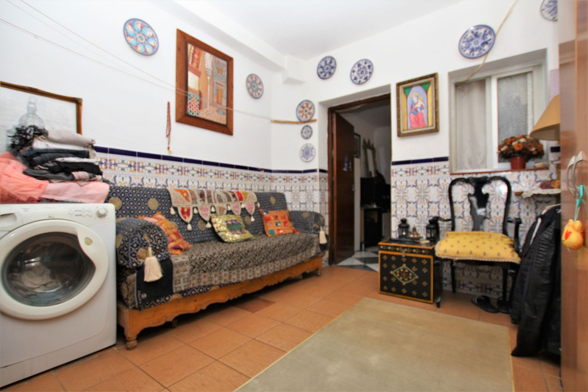 6 Bed Townhouse for sale in Marbella Costa Del Sol, Málaga, Spain