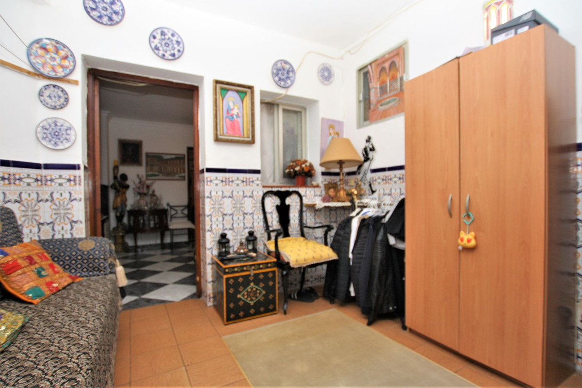 6 Bed Townhouse for sale in Marbella Costa Del Sol, Málaga, Spain