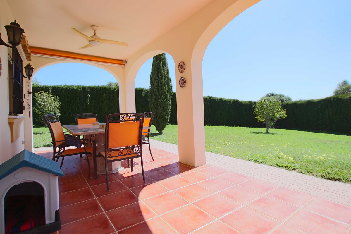 4 Bed Townhouse for sale in Estepona Costa Del Sol, Málaga, Spain