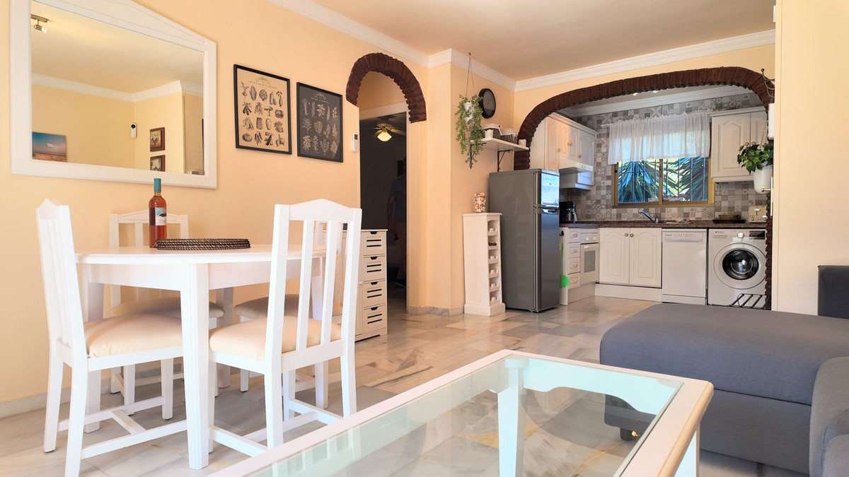 Se vende Apartamento Planta Baja de 2 dormitorios en Costa Del Sol, Málaga, España