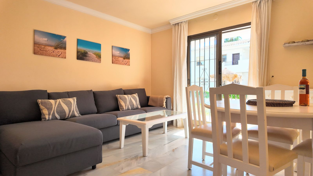 Se vende Apartamento Planta Baja de 2 dormitorios en Costa Del Sol, Málaga, España
