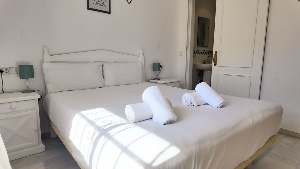 Se vende Apartamento Planta Baja de 2 dormitorios en Costa Del Sol, Málaga, España