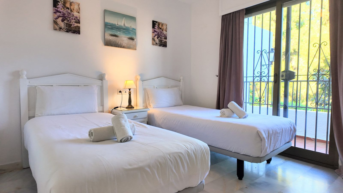 Se vende Apartamento Planta Baja de 2 dormitorios en Costa Del Sol, Málaga, España