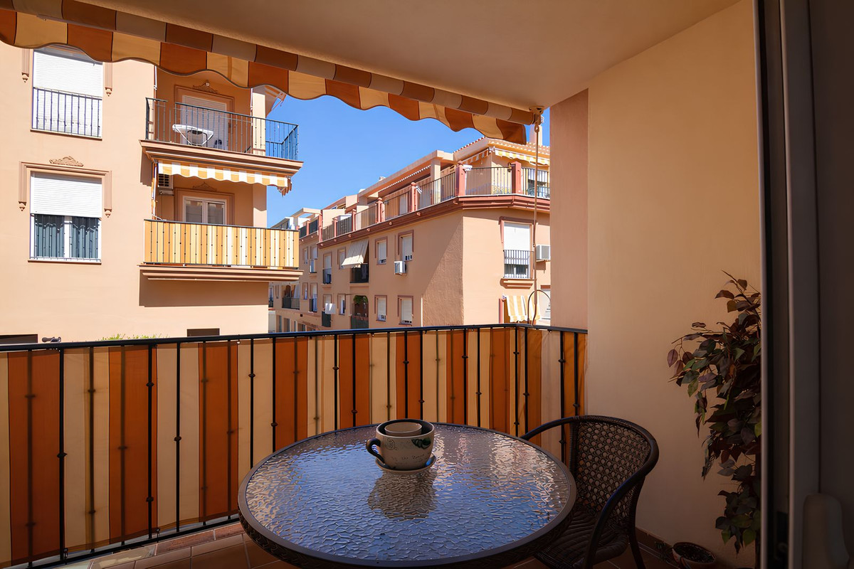 3 Bed Apartment for sale in Las Lagunas Costa Del Sol, Málaga, Spain