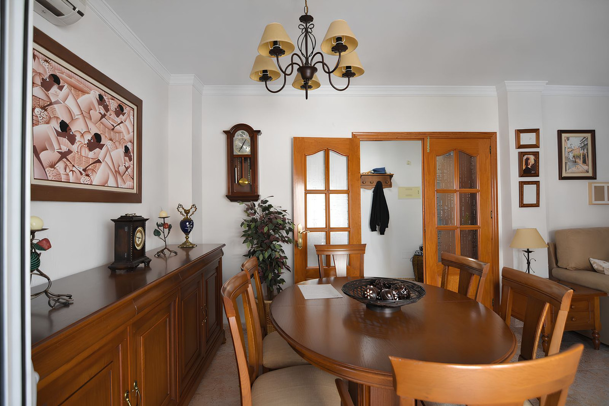 3 Bed Apartment for sale in Las Lagunas Costa Del Sol, Málaga, Spain