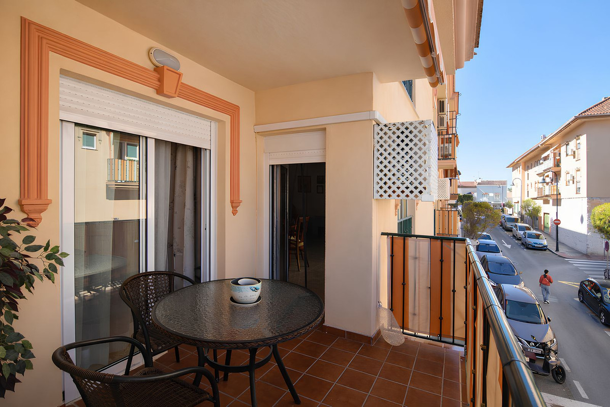 3 Bed Apartment for sale in Las Lagunas Costa Del Sol, Málaga, Spain