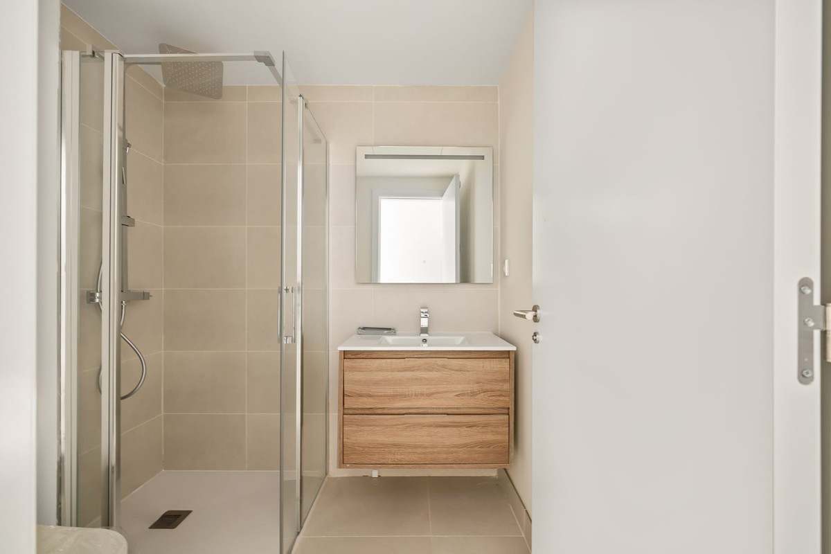 3 Bed Apartment for sale in Fuengirola Costa Del Sol, Málaga, Spain