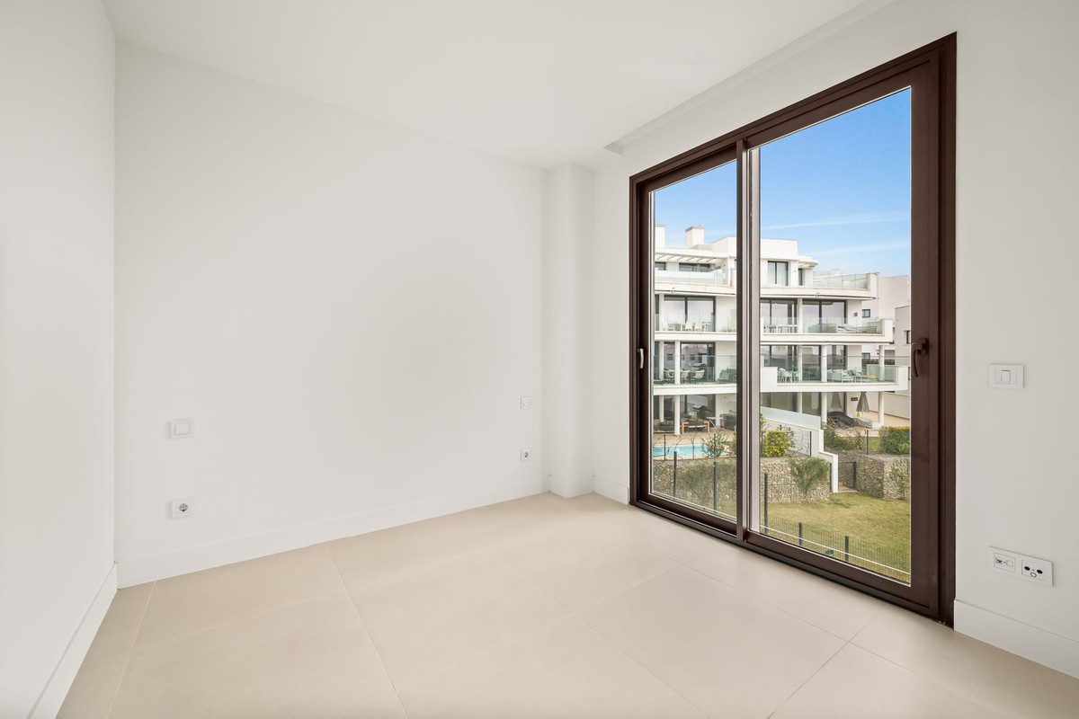 3 Bed Apartment for sale in Fuengirola Costa Del Sol, Málaga, Spain