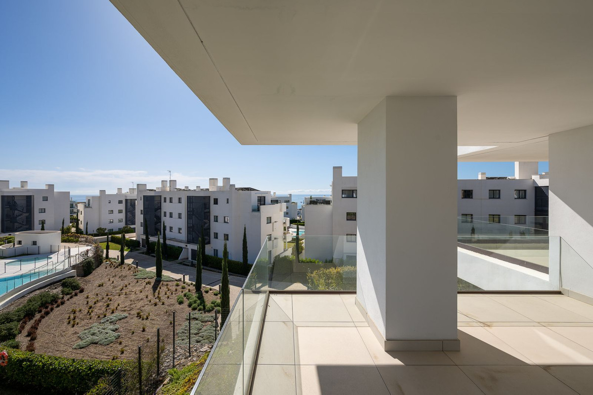3 Bed Apartment for sale in Fuengirola Costa Del Sol, Málaga, Spain