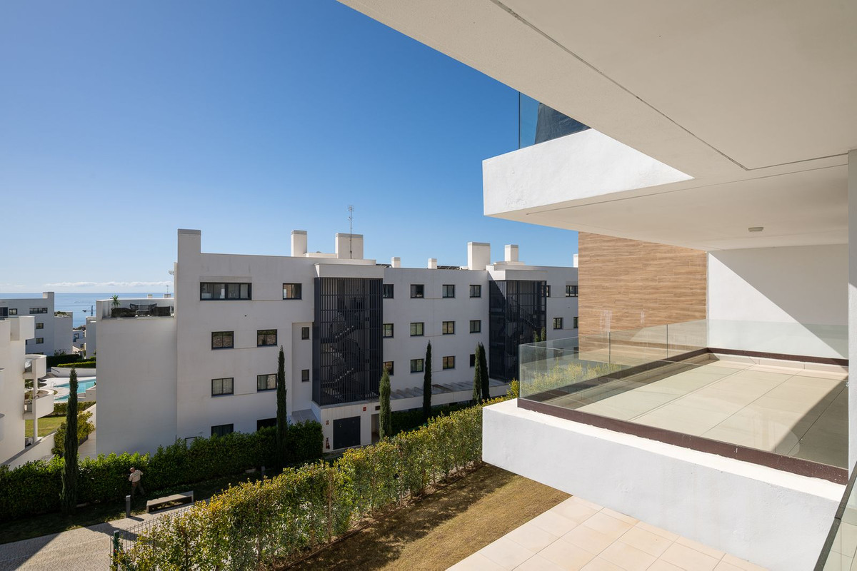 3 Bed Apartment for sale in Fuengirola Costa Del Sol, Málaga, Spain