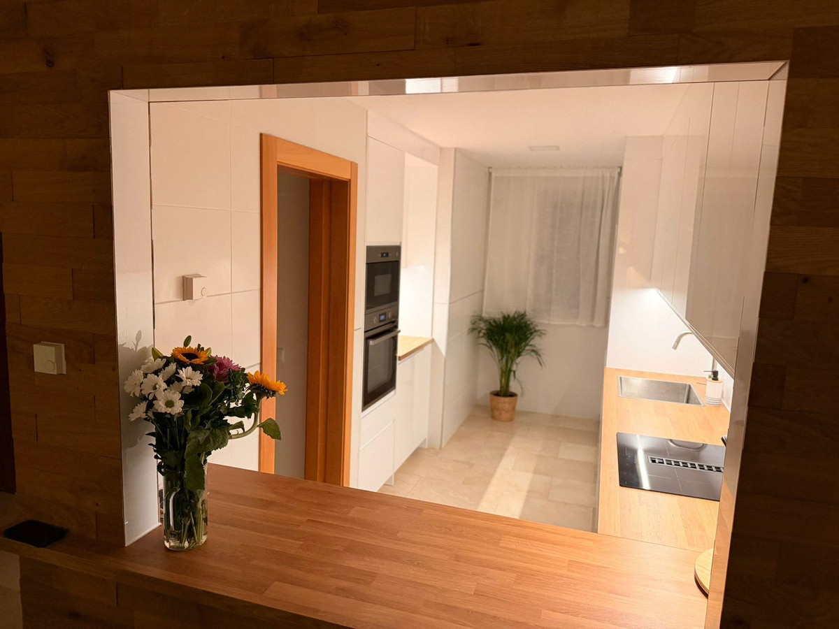 2 Bed Apartment for sale in El Paraiso Costa Del Sol, Málaga, Spain