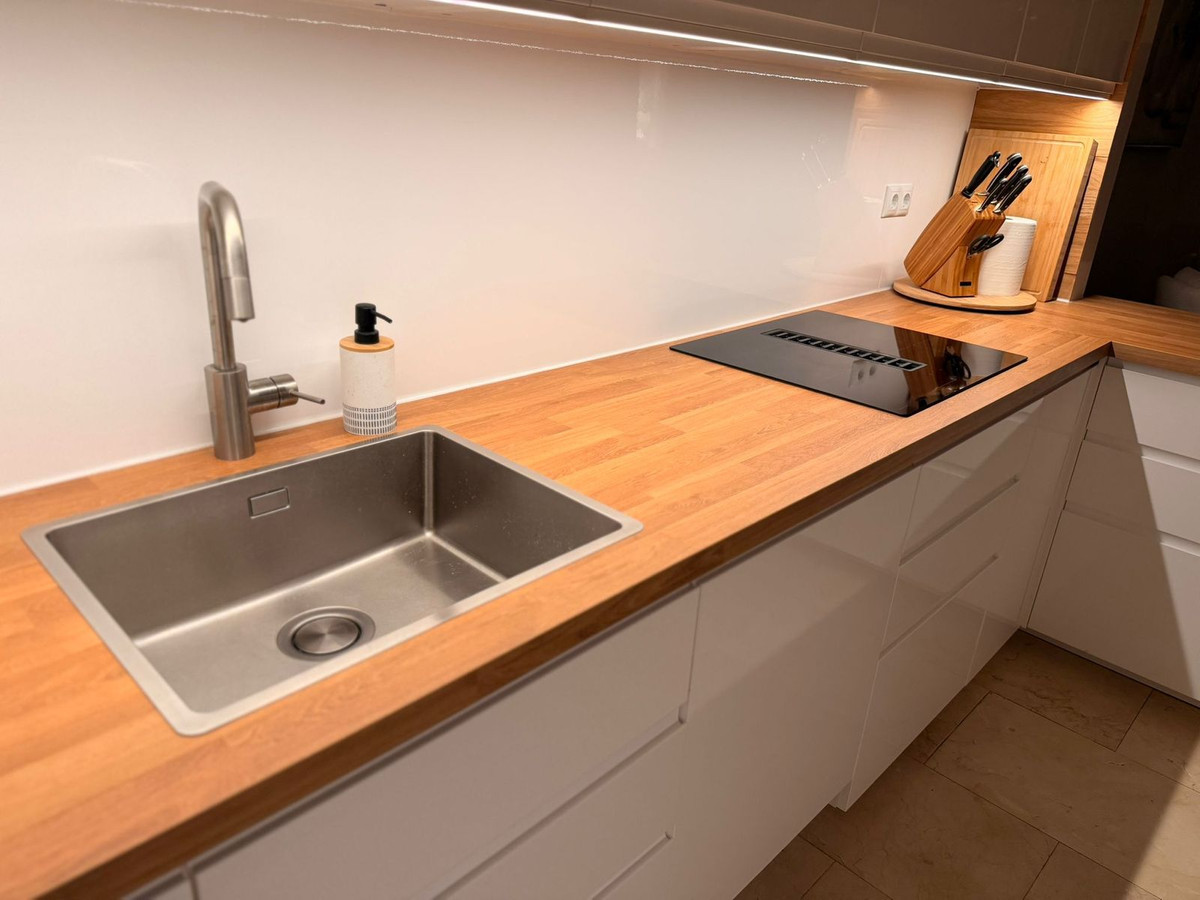 2 Bed Apartment for sale in El Paraiso Costa Del Sol, Málaga, Spain