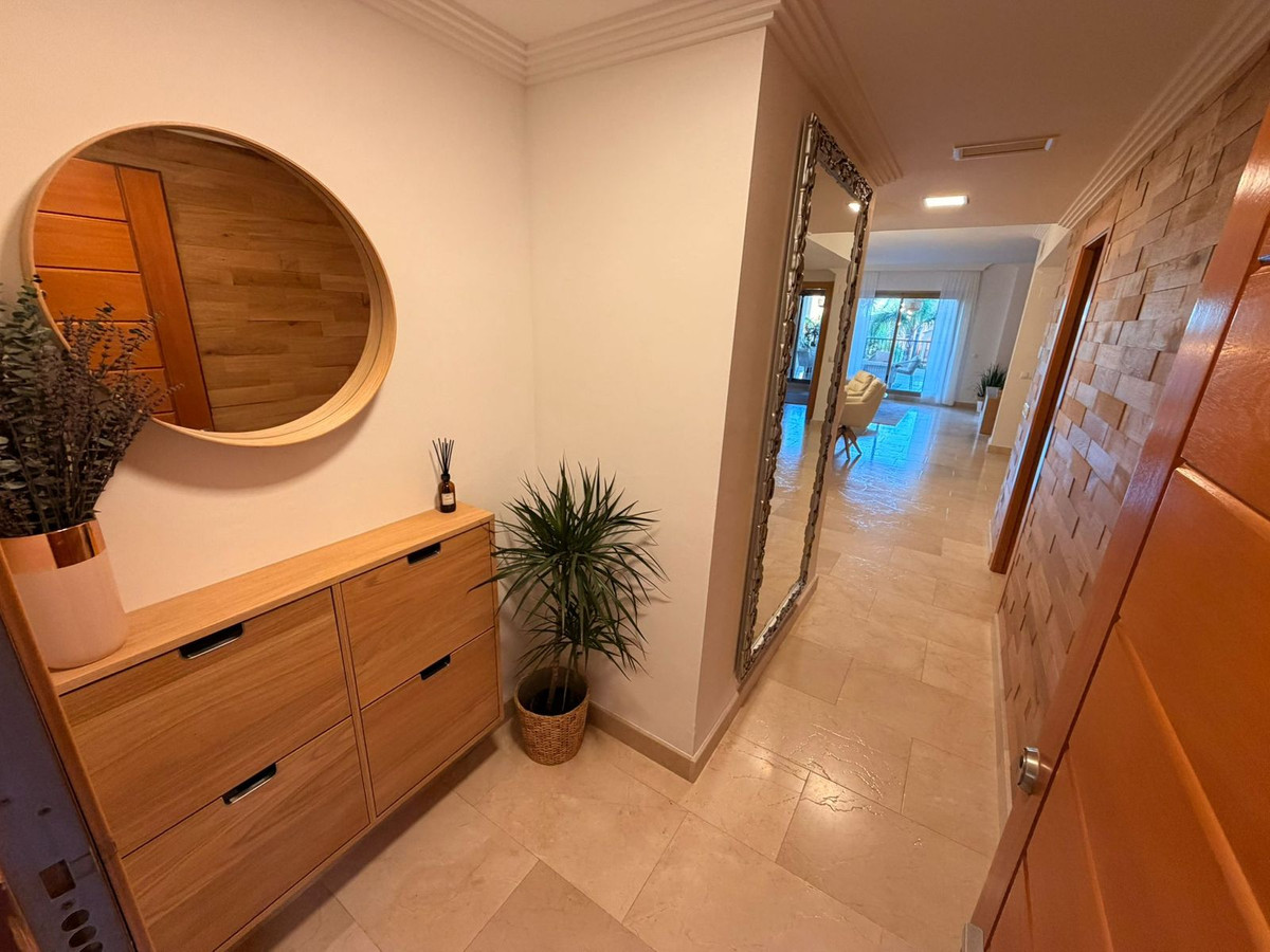 2 Bed Apartment for sale in El Paraiso Costa Del Sol, Málaga, Spain