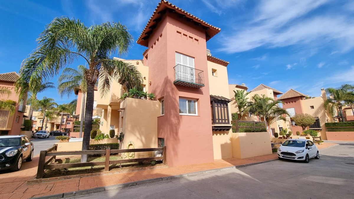 3 Bed Townhouse for sale in Nueva Andalucía Costa Del Sol, Málaga, Spain