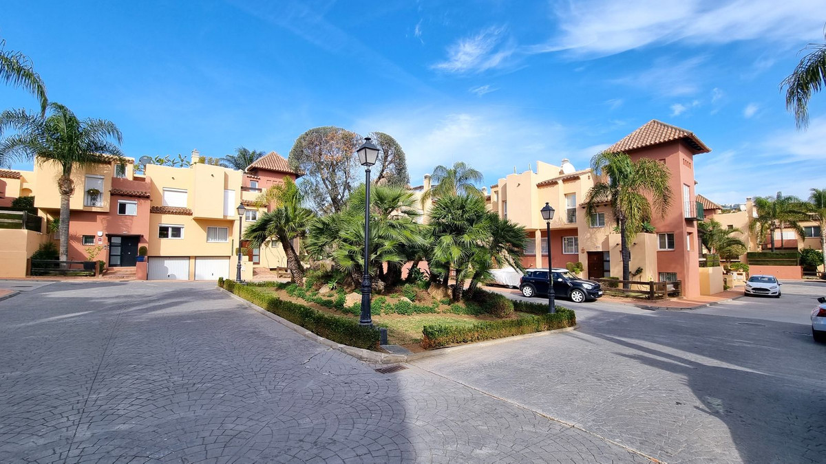 3 Bed Townhouse for sale in Nueva Andalucía Costa Del Sol, Málaga, Spain
