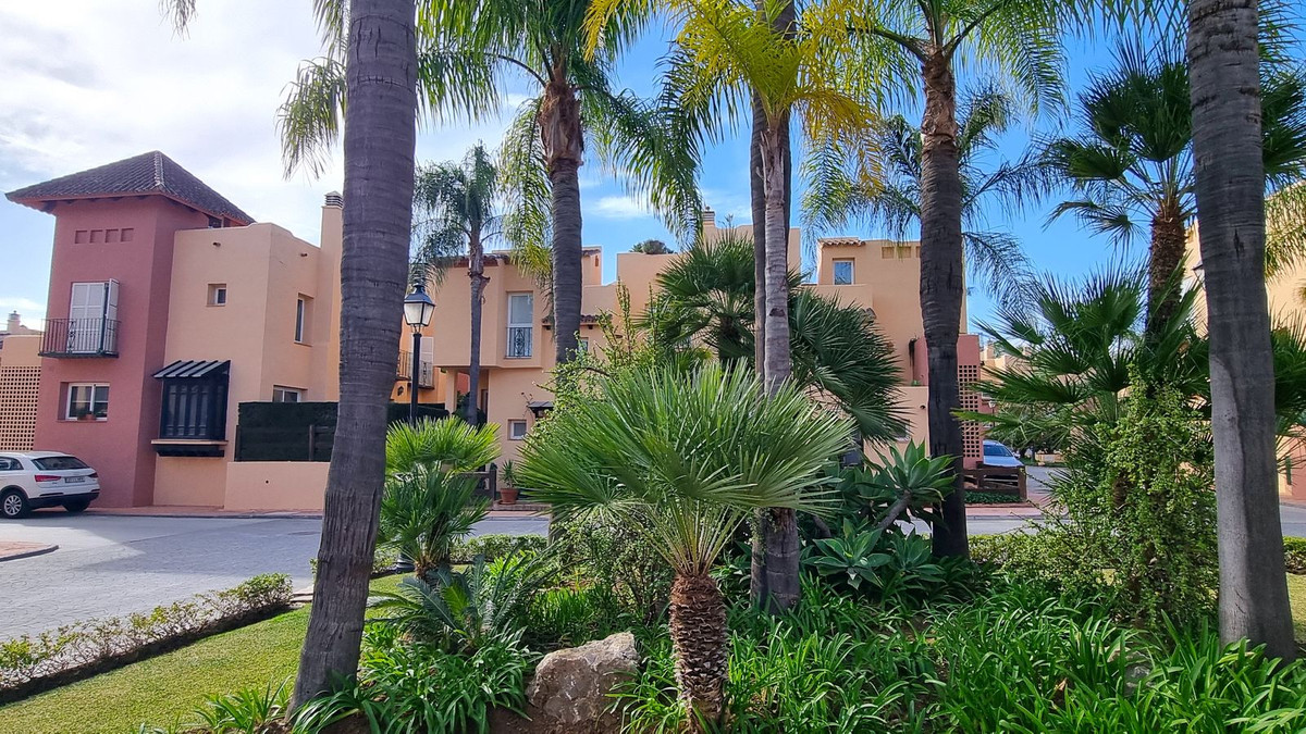 3 Bed Townhouse for sale in Nueva Andalucía Costa Del Sol, Málaga, Spain