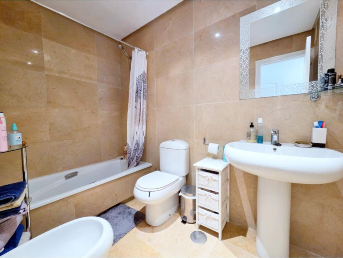 Se vende Apartamento Planta Baja de 2 dormitorios en Costa Del Sol, Málaga, España