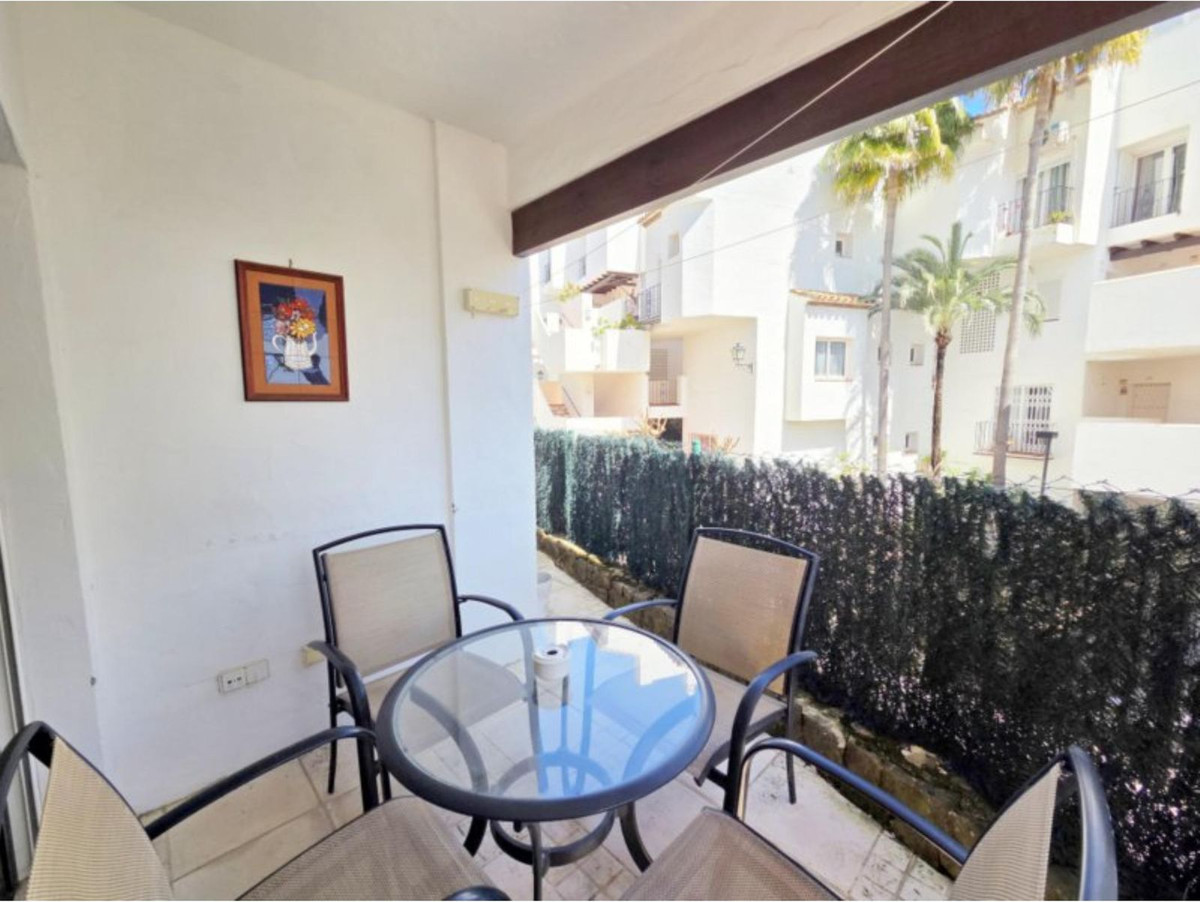 Se vende Apartamento Planta Baja de 2 dormitorios en Costa Del Sol, Málaga, España