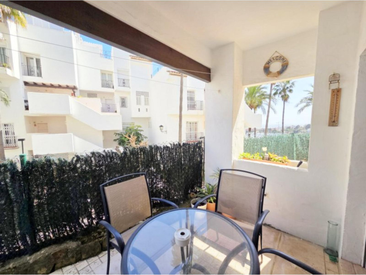 Se vende Apartamento Planta Baja de 2 dormitorios en Costa Del Sol, Málaga, España
