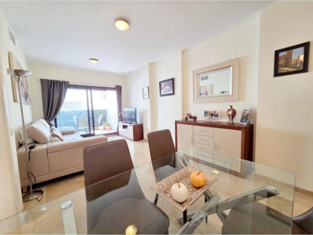 Se vende Apartamento Planta Baja de 2 dormitorios en Costa Del Sol, Málaga, España