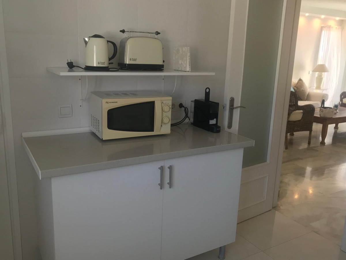 2 Bed Apartment for sale in Estepona Costa Del Sol, Málaga, Spain