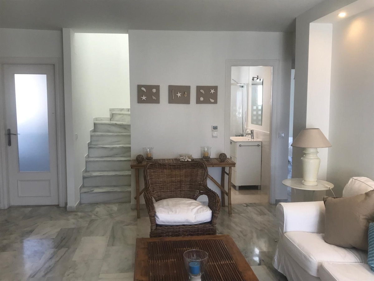 2 Bed Apartment for sale in Estepona Costa Del Sol, Málaga, Spain