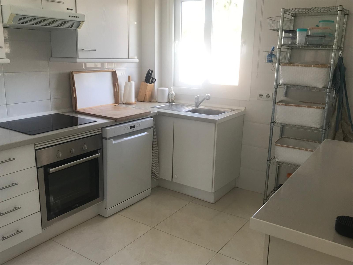 2 Bed Apartment for sale in Estepona Costa Del Sol, Málaga, Spain