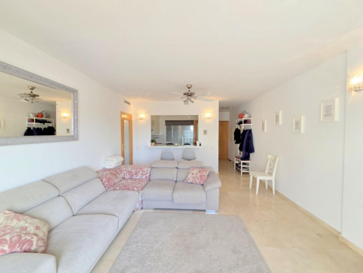 2 Bed Apartment for sale in La Duquesa Costa Del Sol, Málaga, Spain