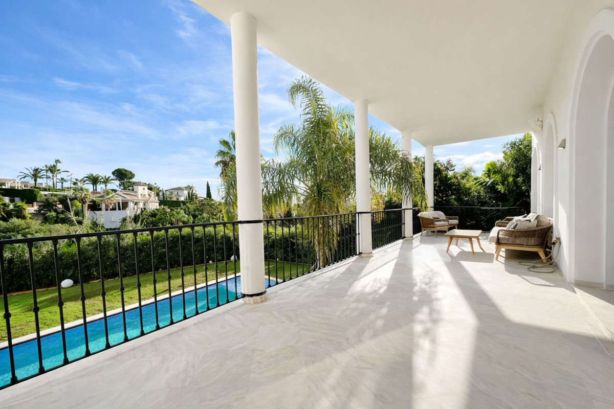 Se vende Villa - Chalet de 7 dormitorios en Costa Del Sol, Málaga, España