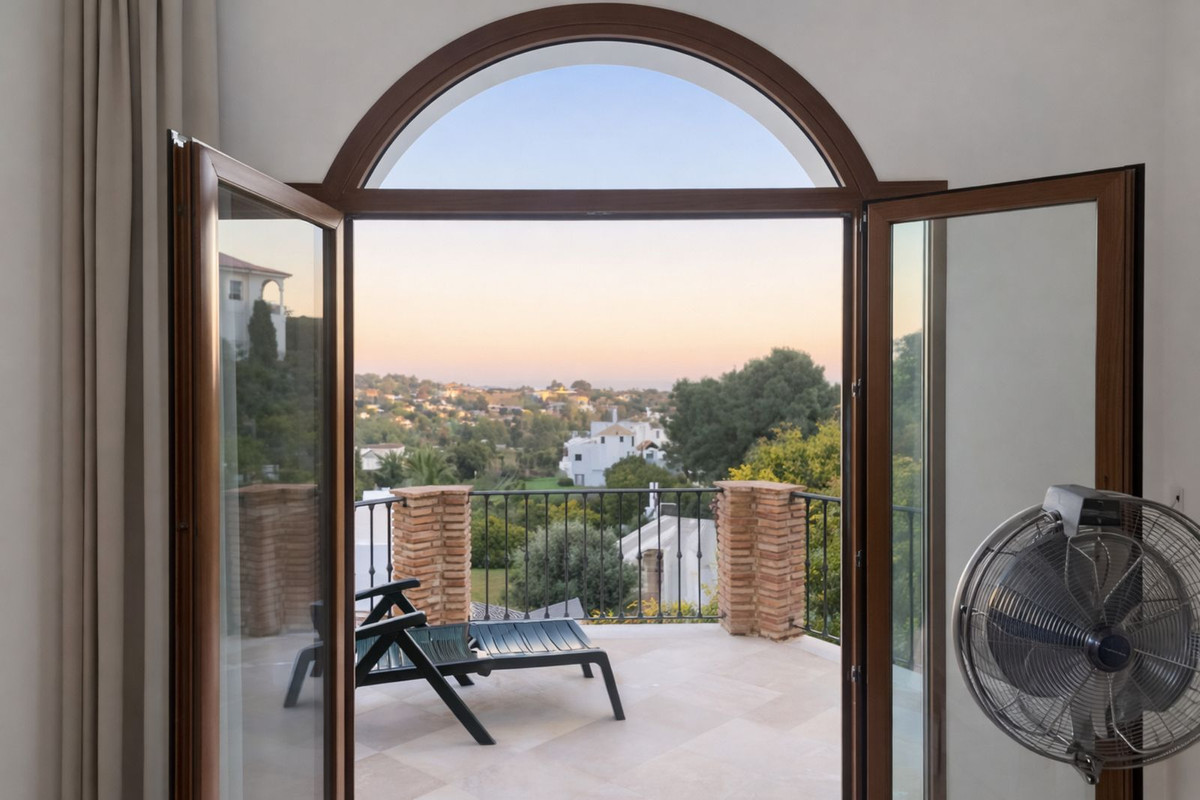 Se vende Villa - Chalet de 7 dormitorios en Costa Del Sol, Málaga, España