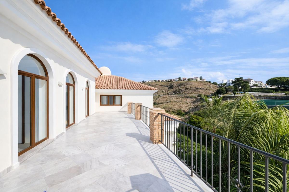 Se vende Villa - Chalet de 7 dormitorios en Costa Del Sol, Málaga, España