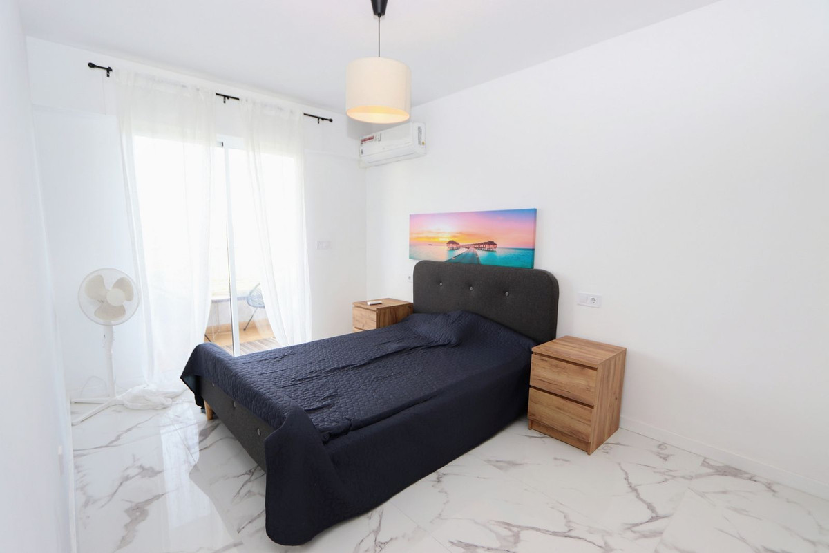 Se vende Apartamento Planta Media de 2 dormitorios en Costa Blanca, Alicante, España