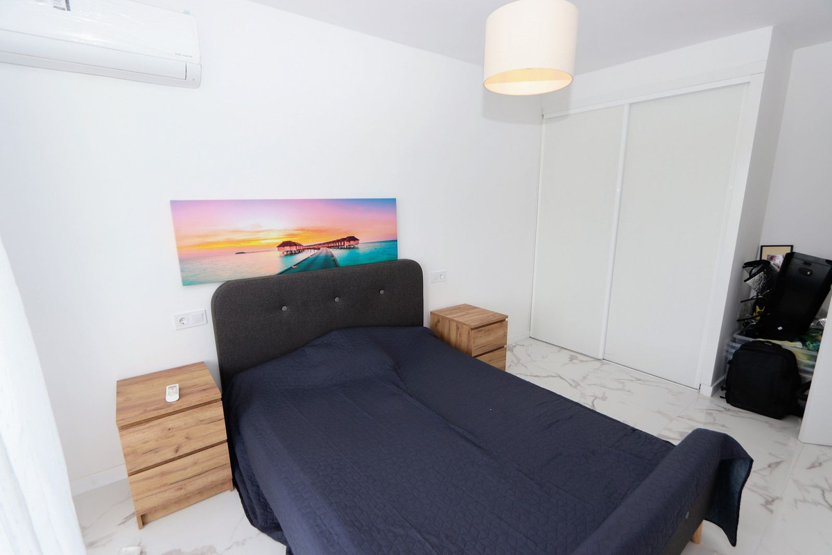 Se vende Apartamento Planta Media de 2 dormitorios en Costa Blanca, Alicante, España