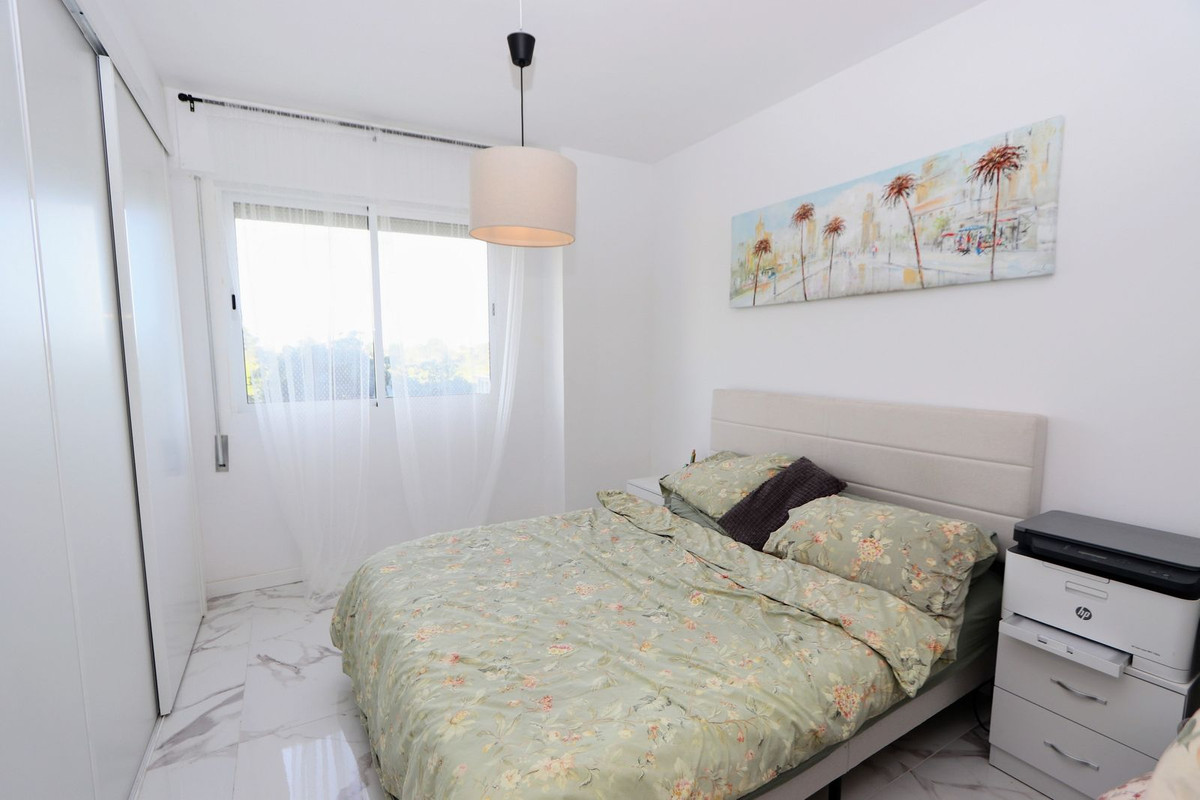 Se vende Apartamento Planta Media de 2 dormitorios en Costa Blanca, Alicante, España