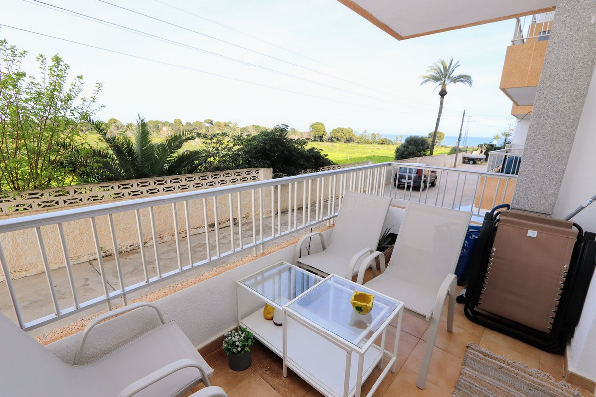 Se vende Apartamento Planta Media de 2 dormitorios en Costa Blanca, Alicante, España