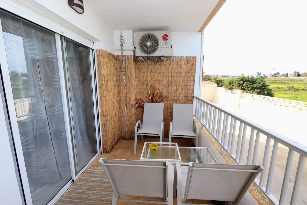 Se vende Apartamento Planta Media de 2 dormitorios en Costa Blanca, Alicante, España