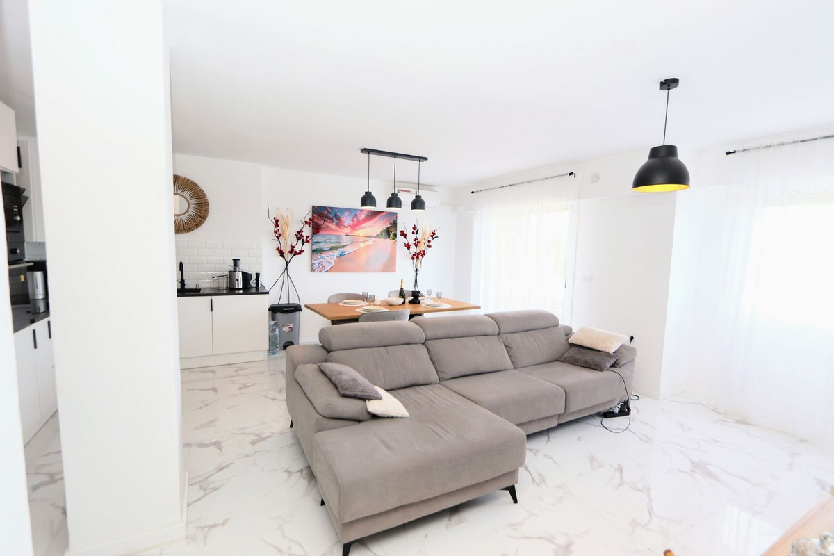 Se vende Apartamento Planta Media de 2 dormitorios en Costa Blanca, Alicante, España