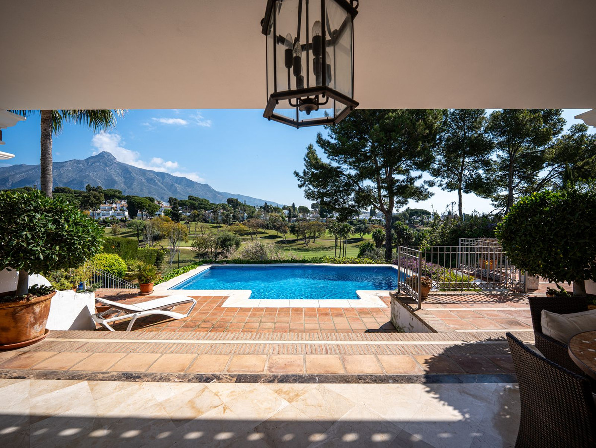 Se vende Villa - Chalet de 7 dormitorios en Costa Del Sol, Málaga, España