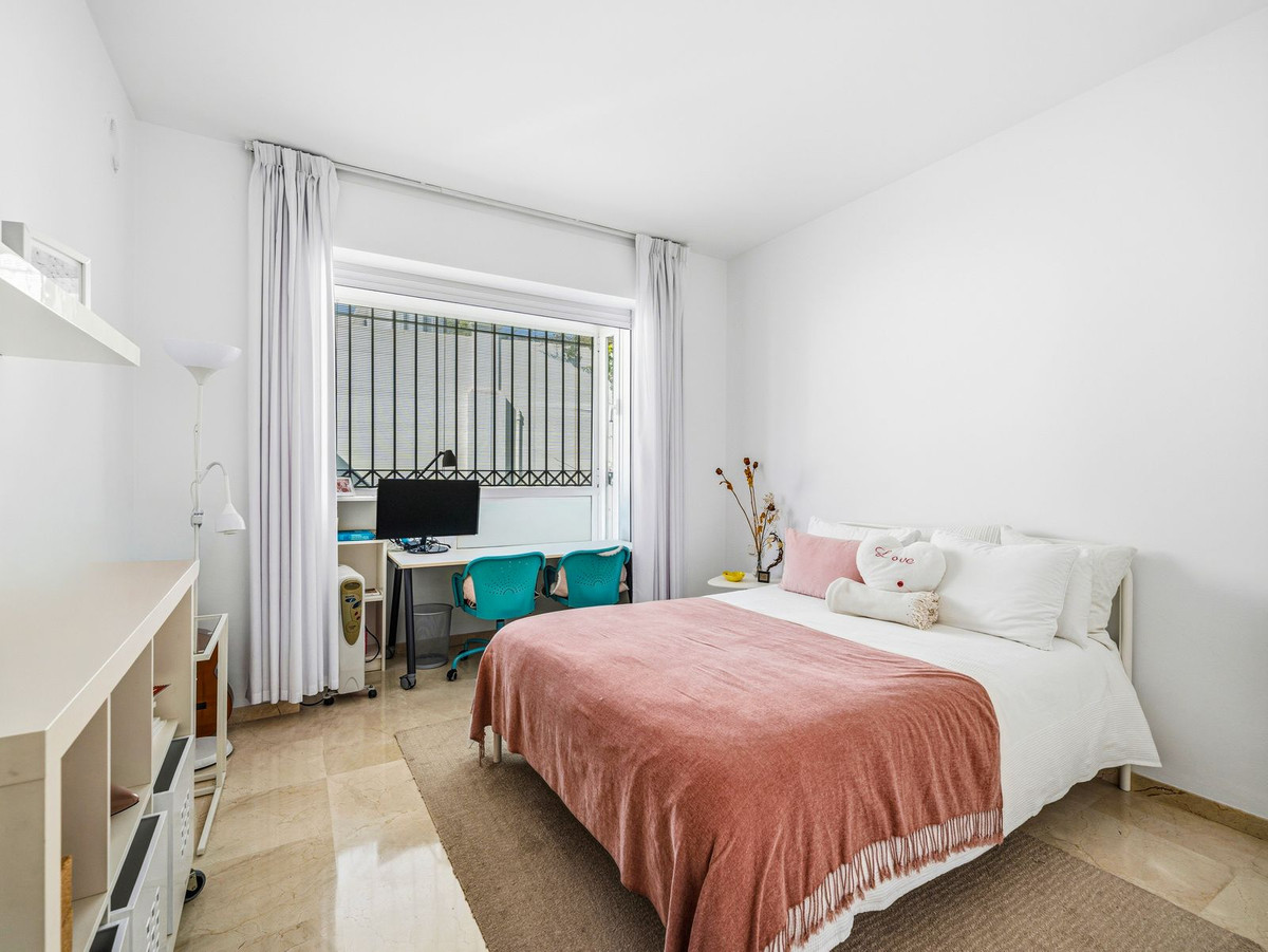 Se vende Villa - Chalet de 7 dormitorios en Costa Del Sol, Málaga, España