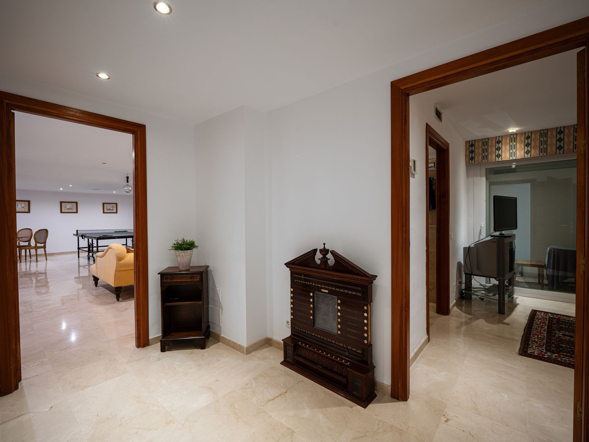 Se vende Villa - Chalet de 7 dormitorios en Costa Del Sol, Málaga, España