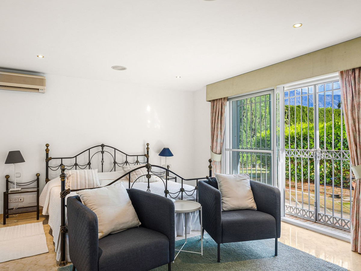 Se vende Villa - Chalet de 7 dormitorios en Costa Del Sol, Málaga, España