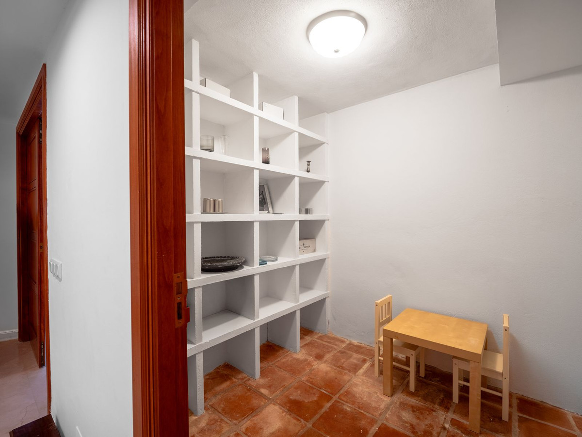 Se vende Villa - Chalet de 7 dormitorios en Costa Del Sol, Málaga, España